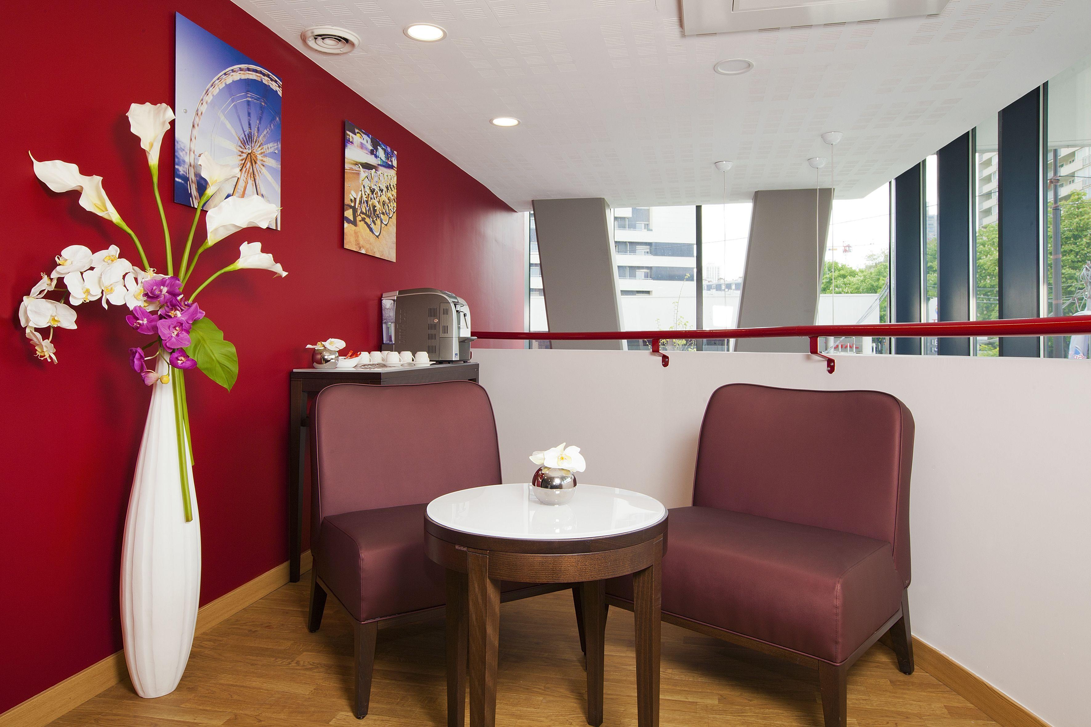 Residhome Rosa Parks Aparthotel 3*